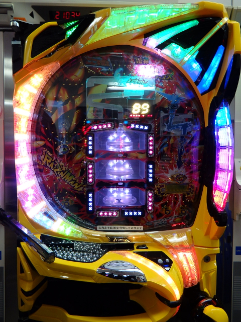 この面白さは“天”をも超える！？ A-gon新機種『CR RAIZINMAN』の大量